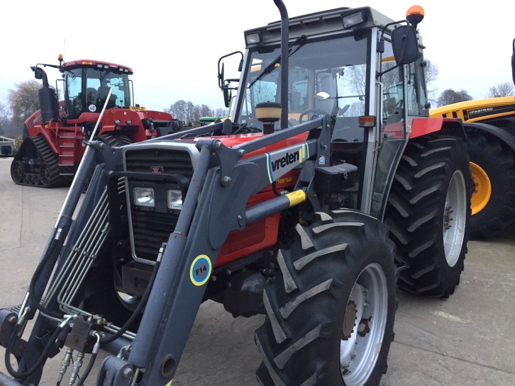 Massey Ferguson 390