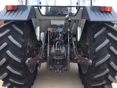 Massey Ferguson 390