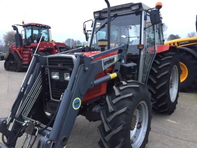 Massey Ferguson 390