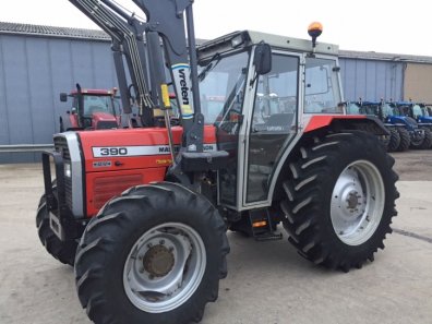 Massey Ferguson 390