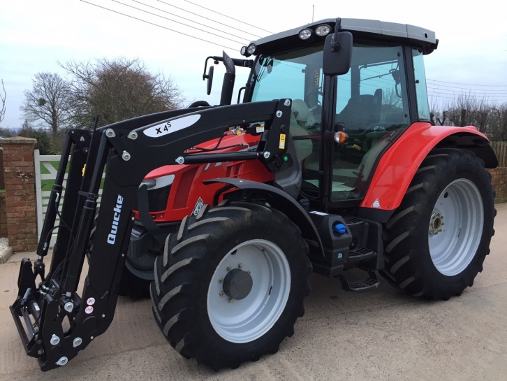 Massey Ferguson 5612