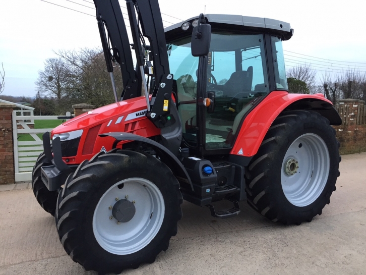 Massey Ferguson 5612