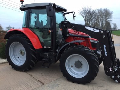 Massey Ferguson 5612