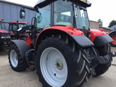 Massey Ferguson 5612