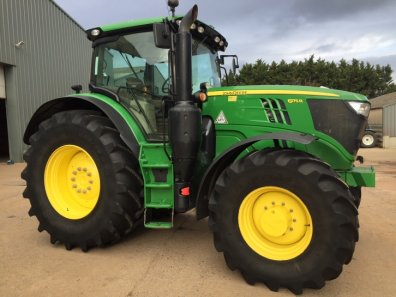 John Deere 6175R
