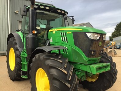 John Deere 6175R