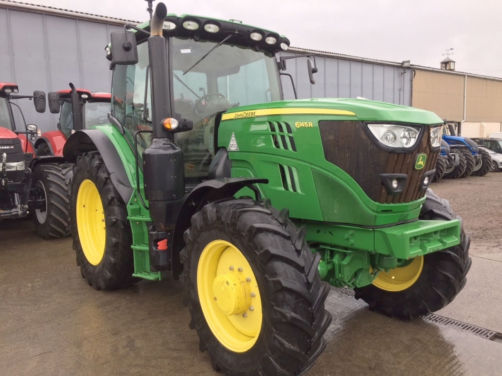 John Deere 6145R