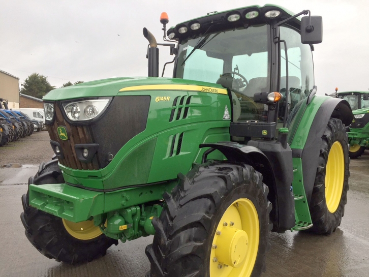 John Deere 6145R