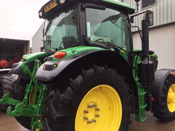 John Deere 6145R