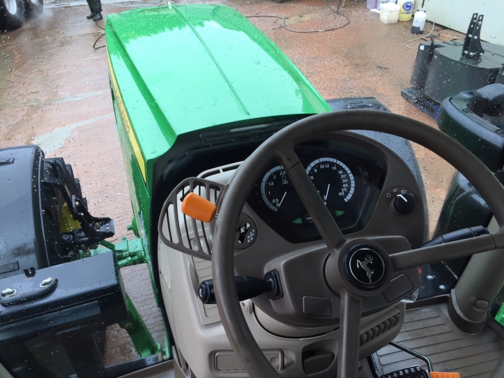 John Deere 6145R