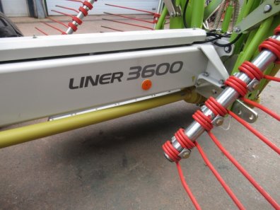 Claas Liner 3600 4 rotor rake