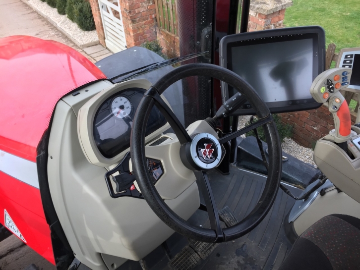 Massey Ferguson 8732 Exclusive