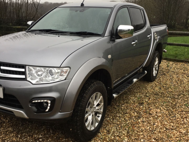 Mitsubishi L200 Barbarian 2.5L diesel