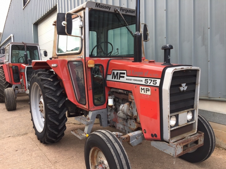 Massey Ferguson 575