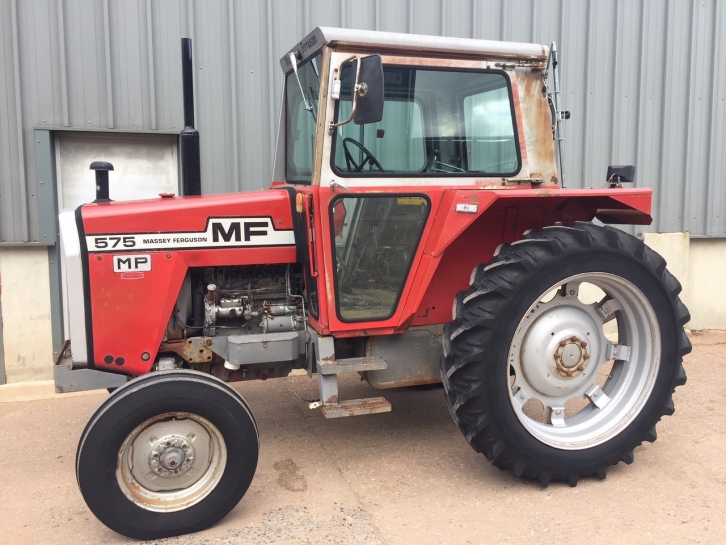 Massey Ferguson 575