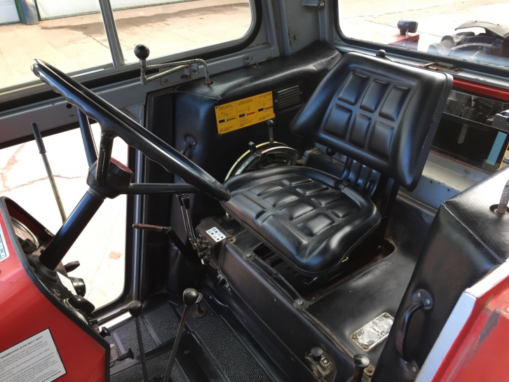 Massey Ferguson 575