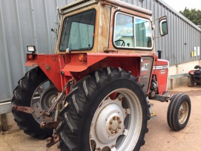 Massey Ferguson 575