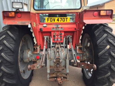 Massey Ferguson 575