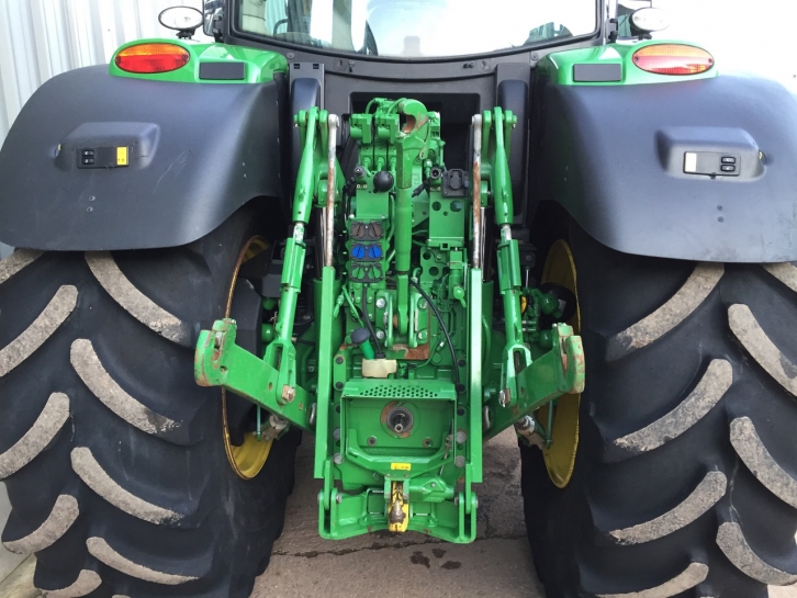 John Deere 6175R