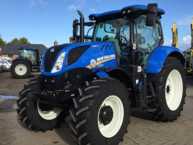 New Holland T7.210