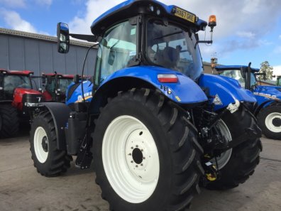 New Holland T7.210