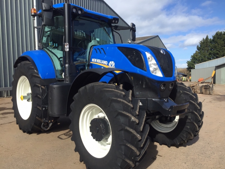 New Holland T7.245