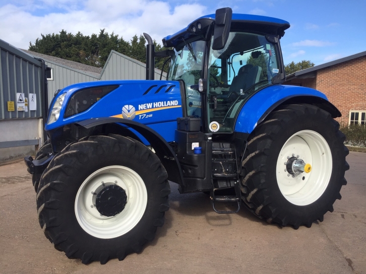 New Holland T7.245