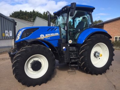 New Holland T7.245