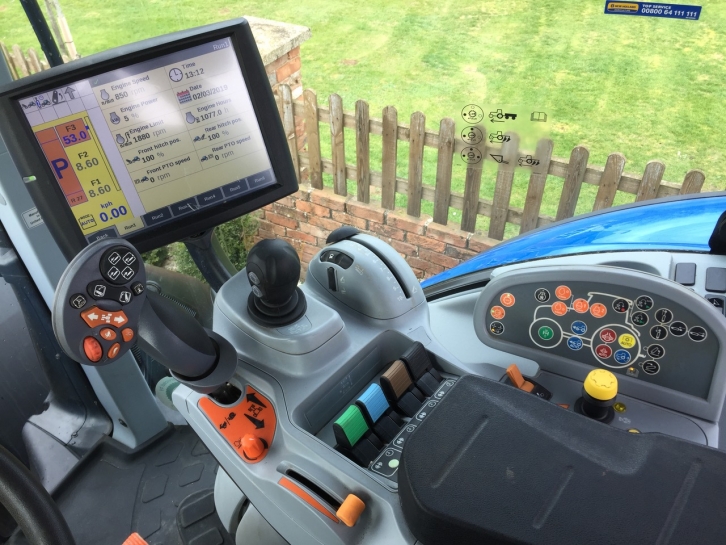 New Holland T7.315
