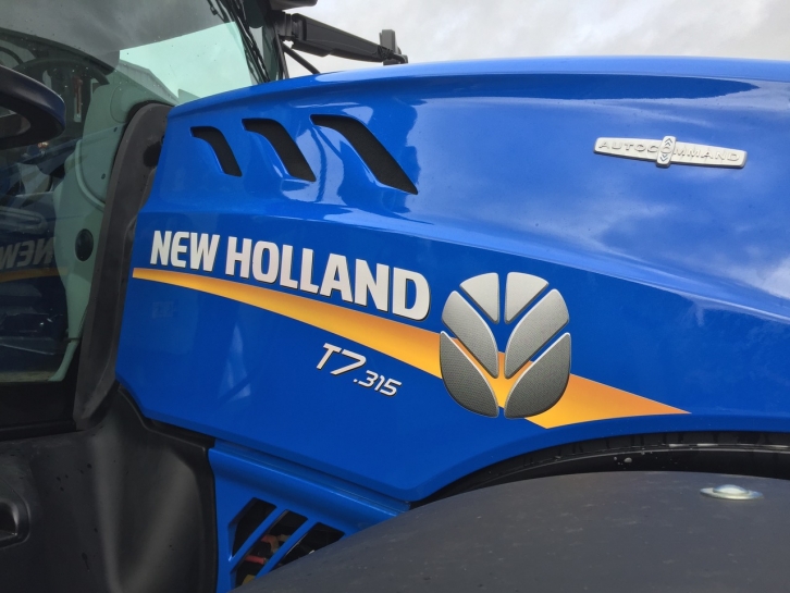 New Holland T7.315