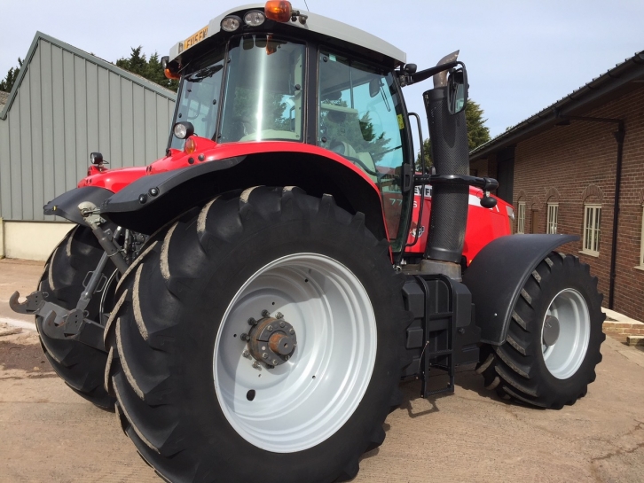 Massey Ferguson 7726