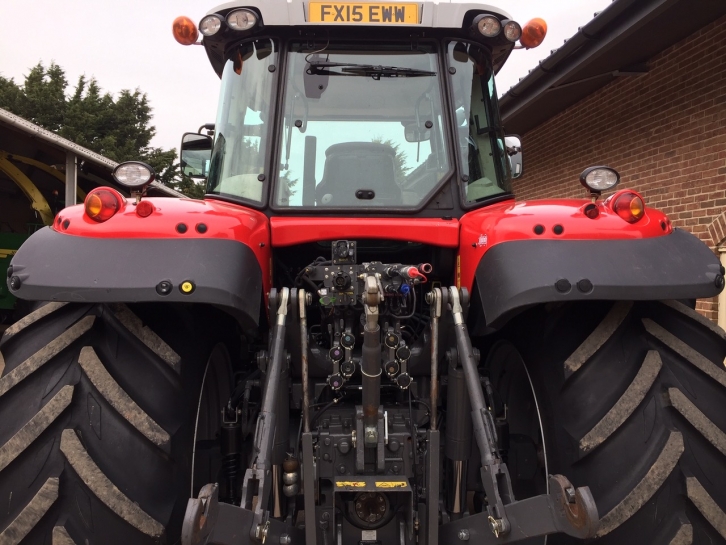 Massey Ferguson 7726
