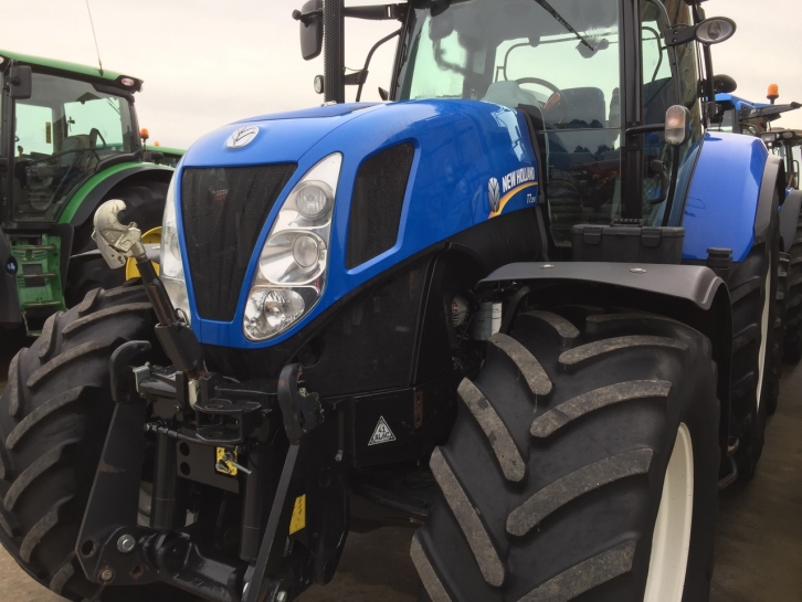 New Holland T7.250