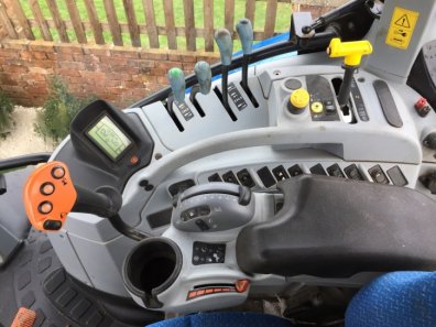 New Holland T7.250
