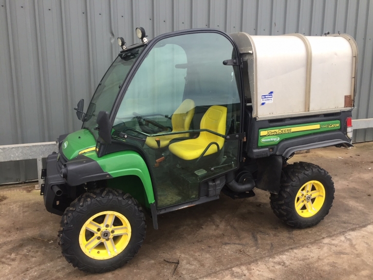 John Deere 855D Gator