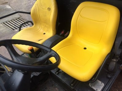 John Deere 855D Gator