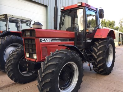 Case International 1255XL
