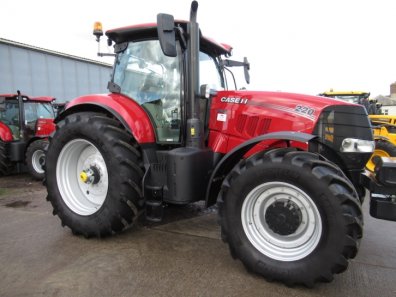 Case Puma 220