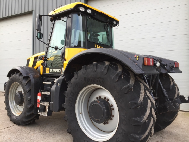 JCB 8250 Fastrac