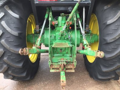 John Deere 3040