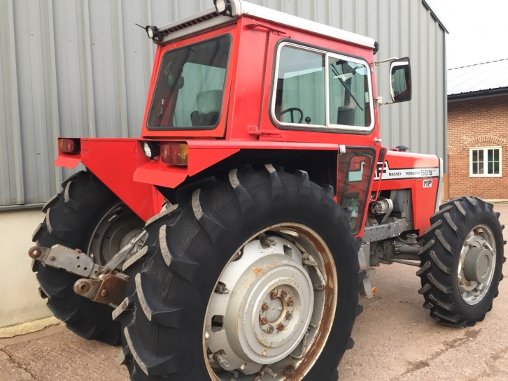 Massey Ferguson 595