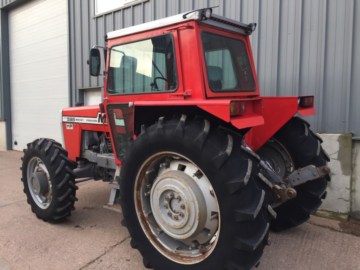 Massey Ferguson 595