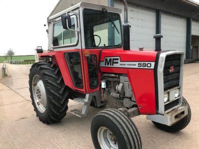 Massey Ferguson 590