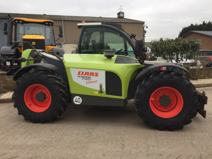 Claas Scorpion 7030