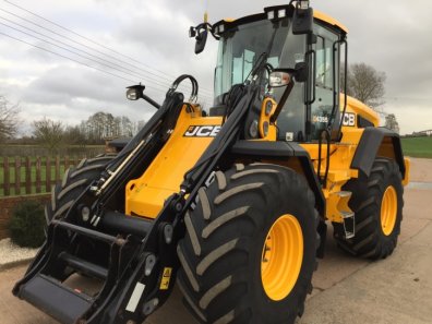 JCB 435S