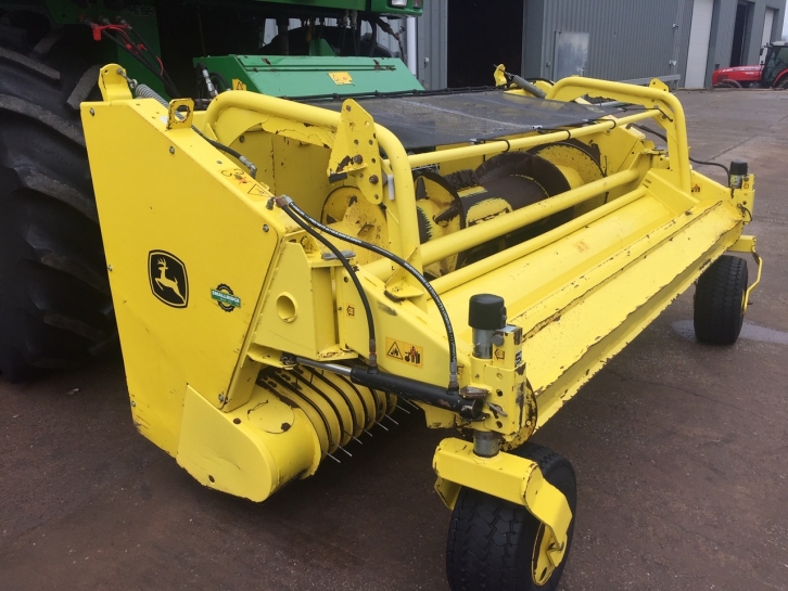 John Deere 7350 forager