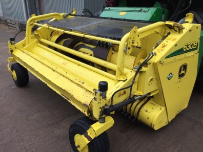 John Deere 7350 forager
