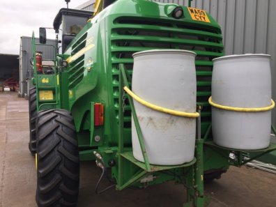 John Deere 7350 forager