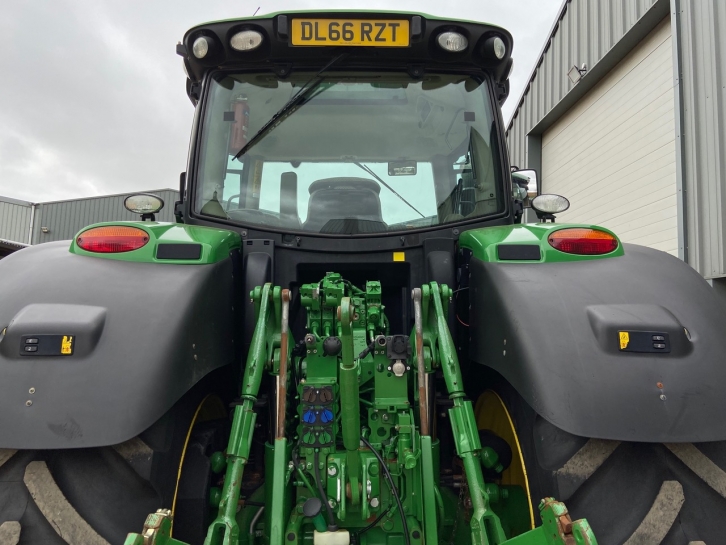 John Deere 6175R
