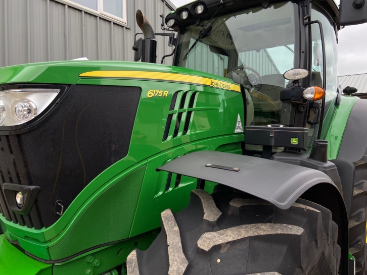 John Deere 6175R